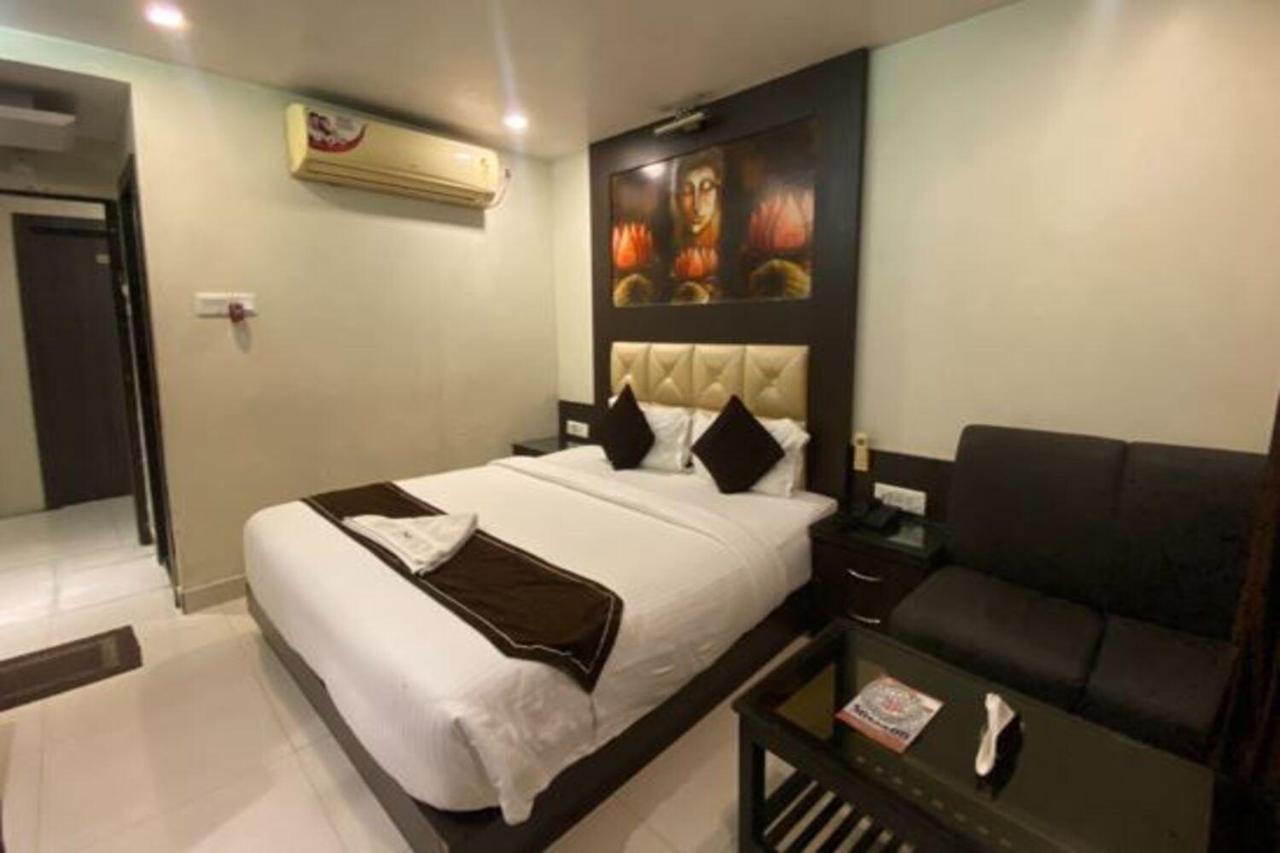 כלכותה Sheldon Hotel מראה חיצוני תמונה
