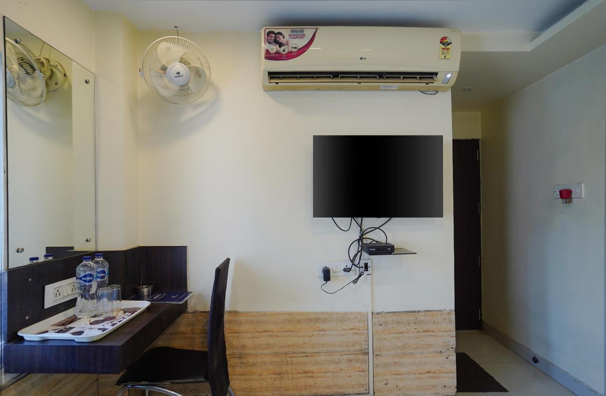 כלכותה Sheldon Hotel מראה חיצוני תמונה