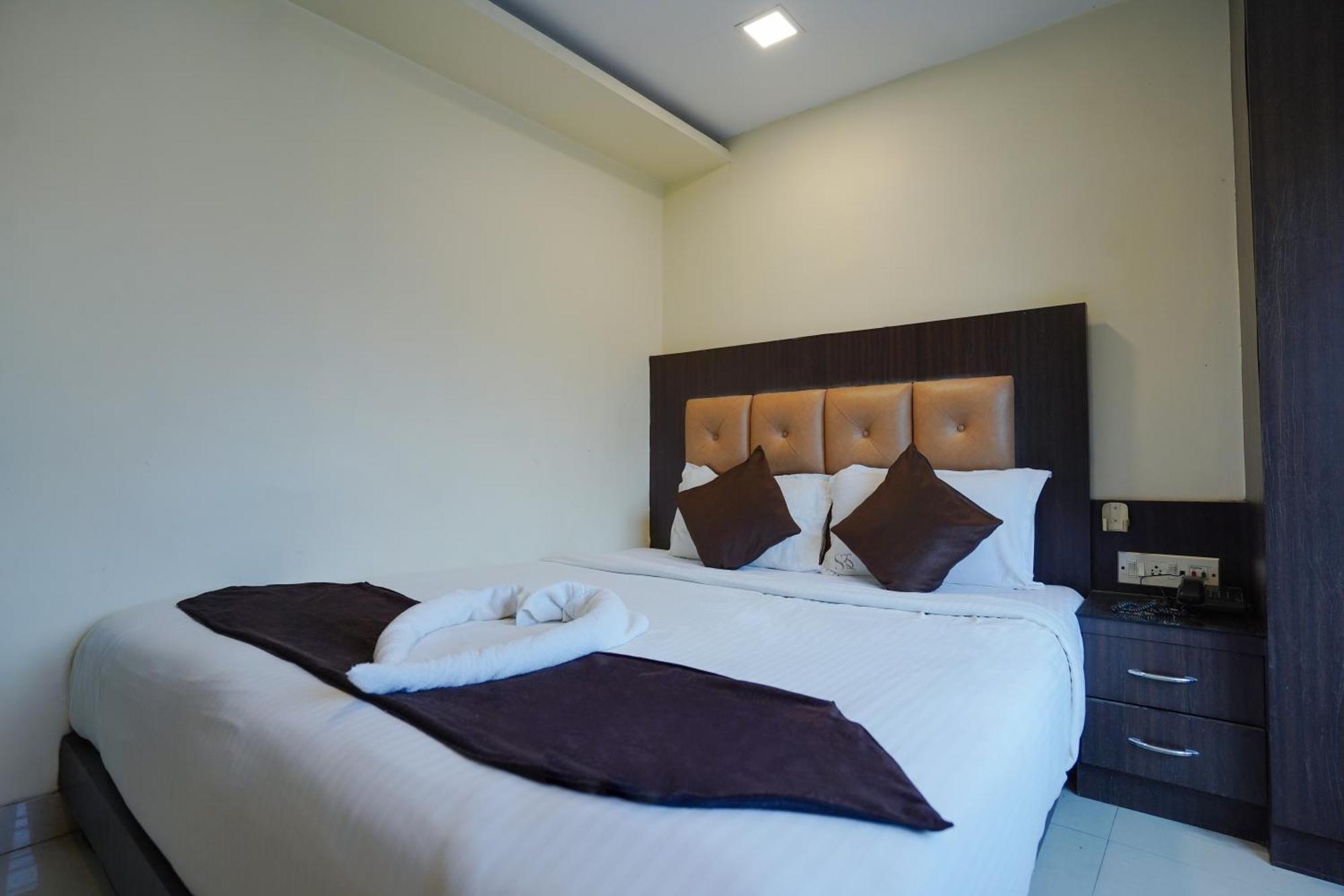 כלכותה Sheldon Hotel מראה חיצוני תמונה