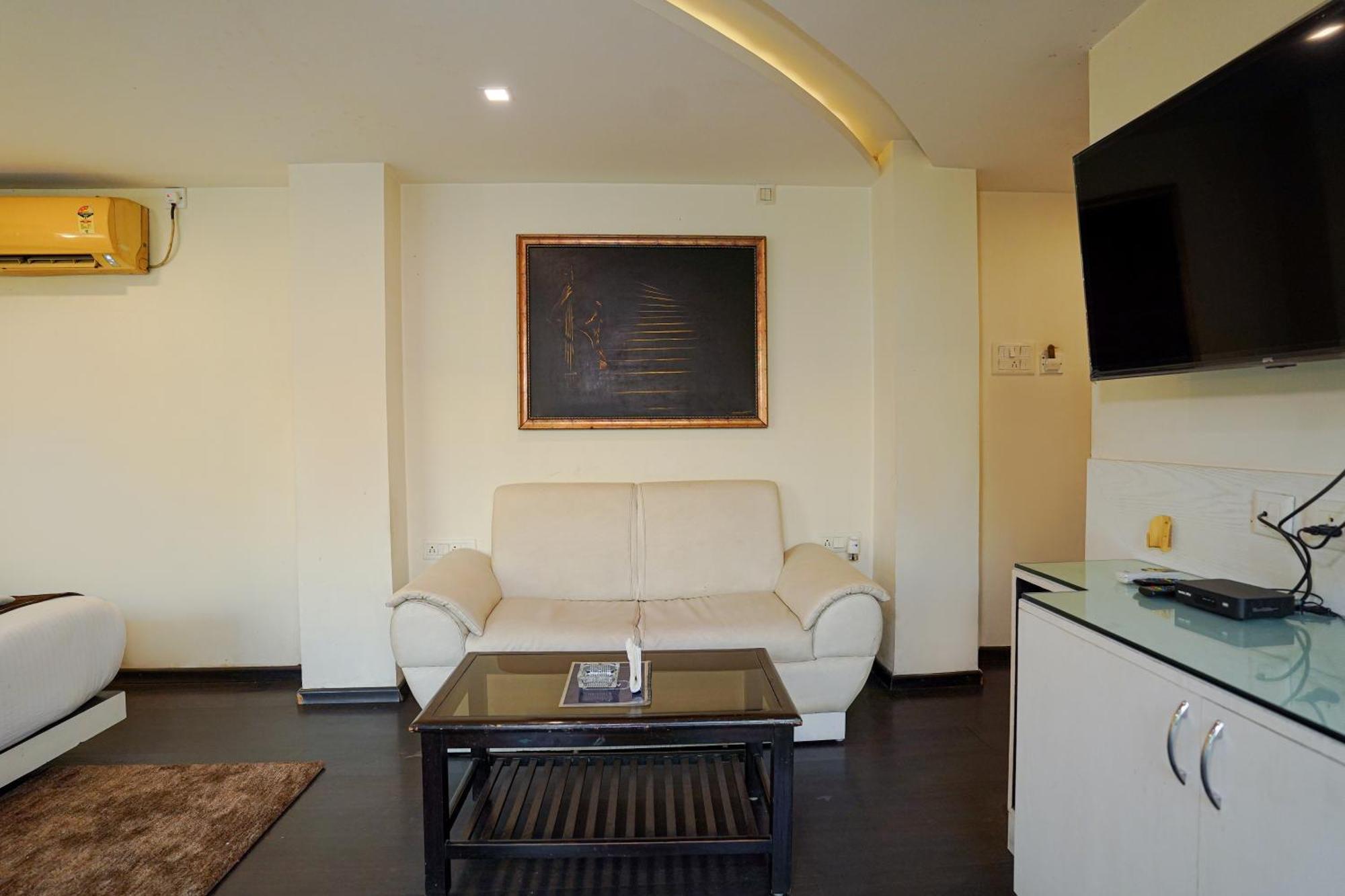 כלכותה Sheldon Hotel מראה חיצוני תמונה