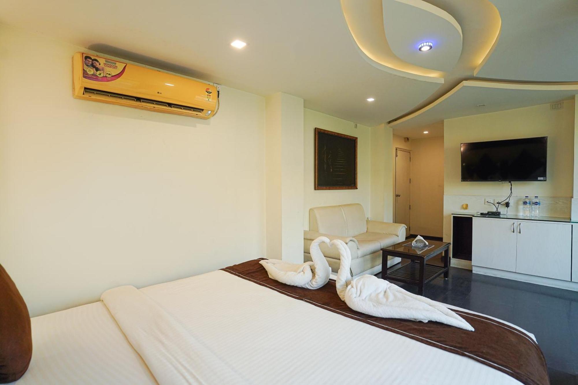 כלכותה Sheldon Hotel מראה חיצוני תמונה