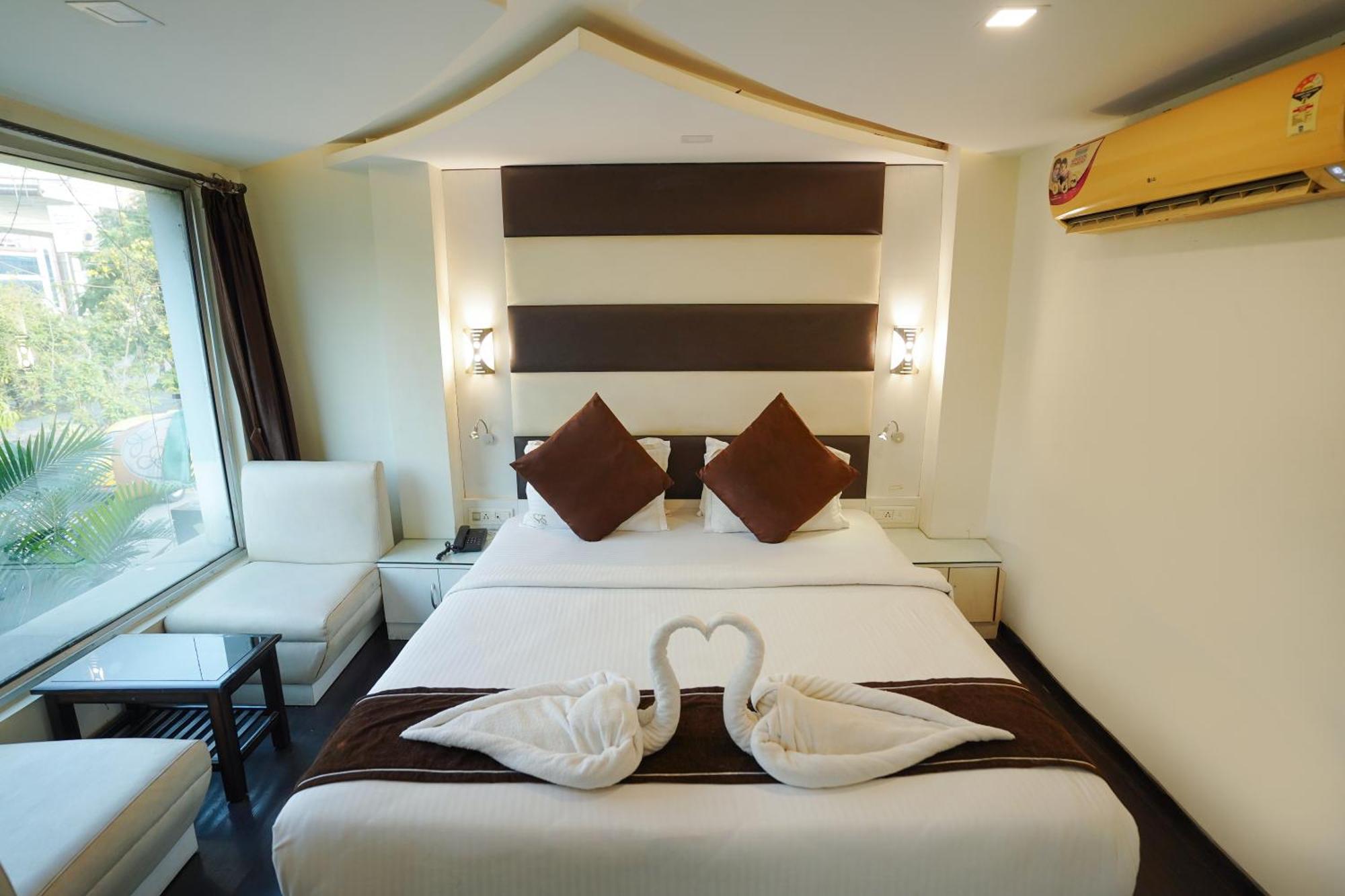 כלכותה Sheldon Hotel מראה חיצוני תמונה