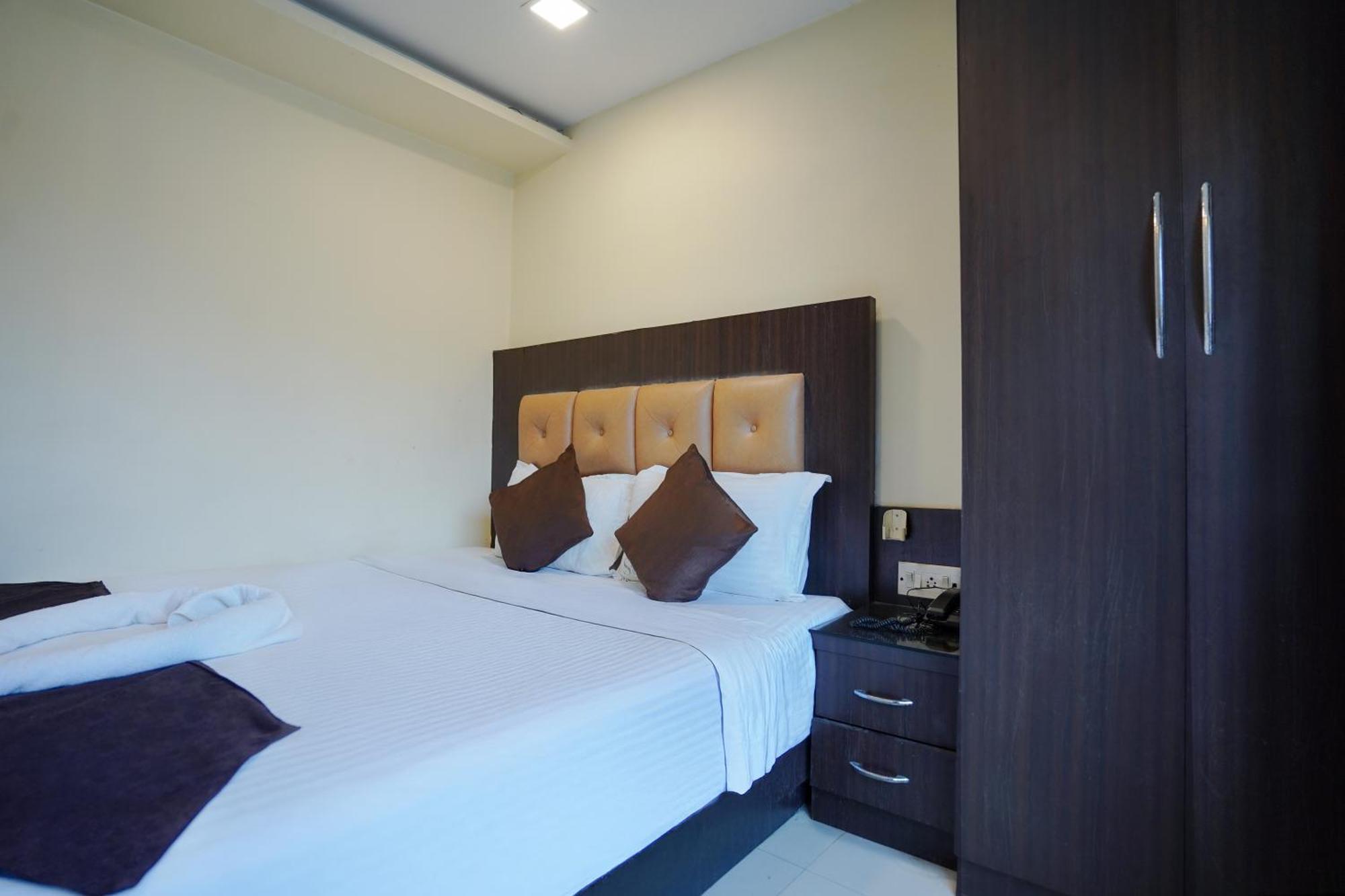 כלכותה Sheldon Hotel מראה חיצוני תמונה