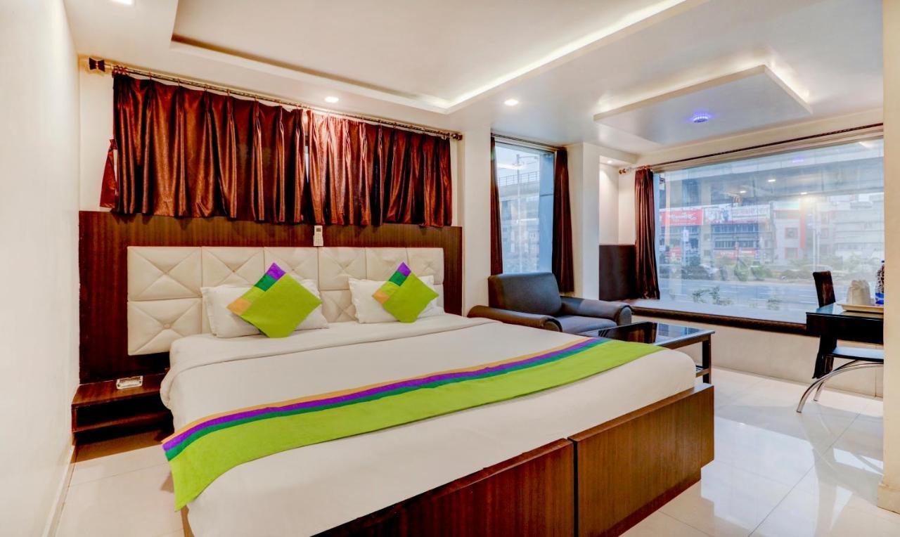 כלכותה Sheldon Hotel מראה חיצוני תמונה